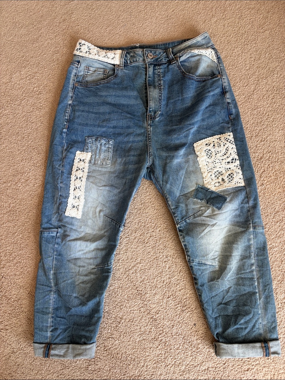 Boutique Washed Blue Cropped Jeans with White Lace Patches